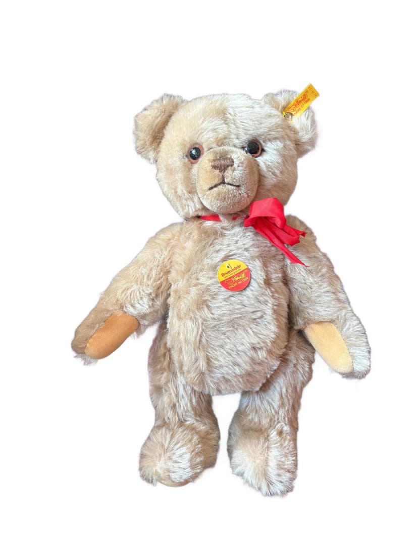 Teddy bear, beige mohair, Steiff, Germany, 1980s.